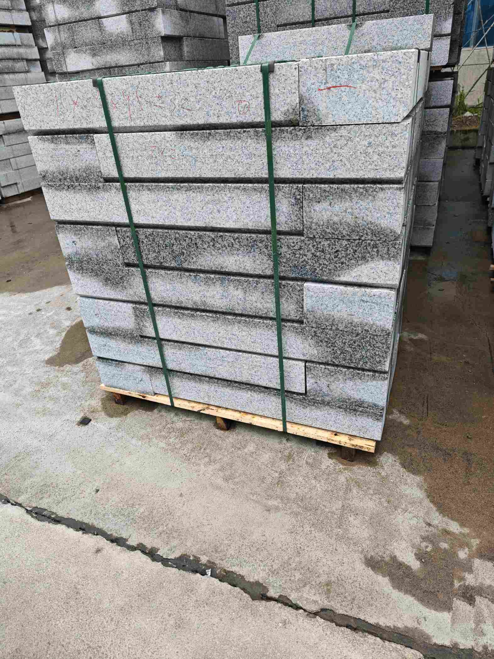 大同芙蓉白路牙石，马路牙子